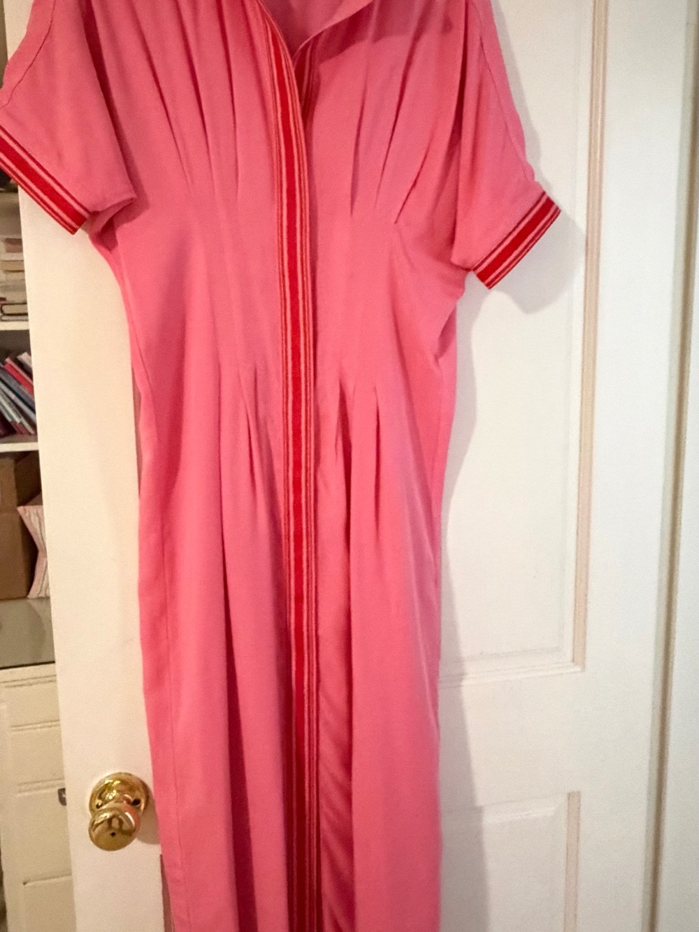 Pink Short-Sleeve Maxi Dress with Contrast Trim - Picture 3 of 4